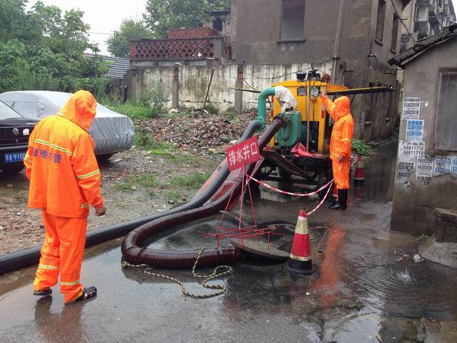 橙色的身影，靚麗的風(fēng)景——防汛搶險(xiǎn)